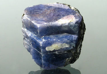 Sapphire gem meaning