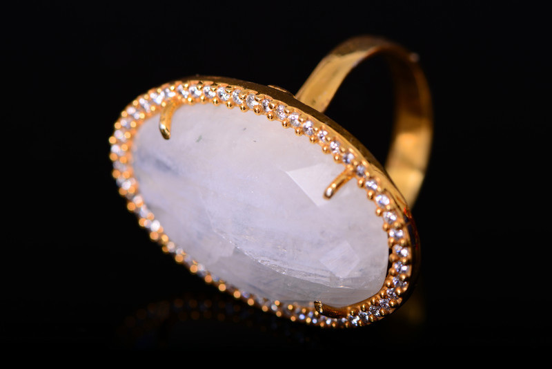 Moonstone and gold diamond ring 