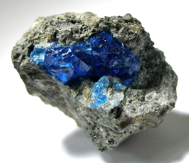 Cut blue Haüyne gemstone