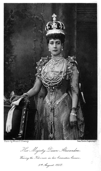 Queen Alexandra wearing the Koh-i-Noor in her coronation crown